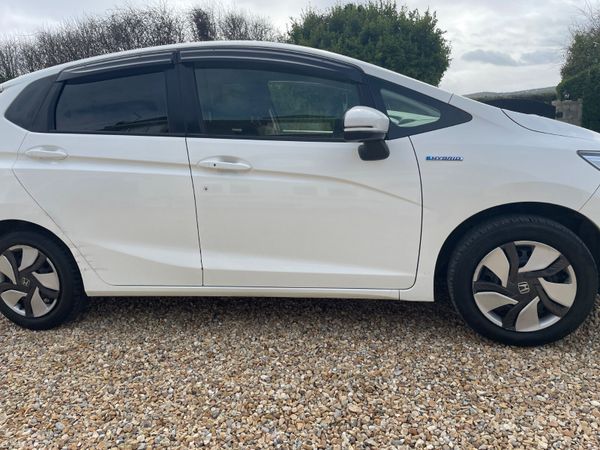 Honda Fit 2015 Hybrid Automatic 383900836