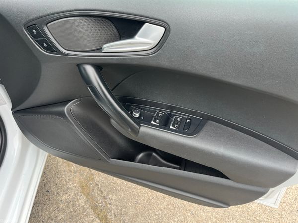 Audi A1 2015, 1.0 5DR AUTOMATIC LOW KMS 383900944