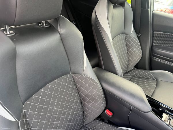 TOYOTA C-HR 2019, 1.8 HYBRID AUTO LOW KM HIGH SPEC 383920782