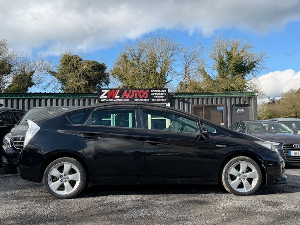 15 Toyota Prius Hybrid 383923392