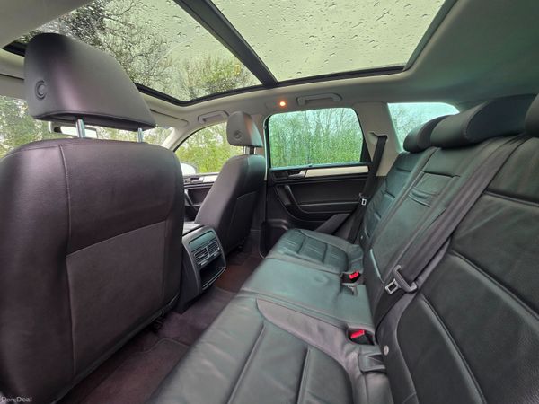 Volkswagen Touareg 2014 3.0 TDI Rline V6 Low kms 384049960