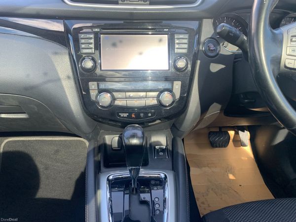 Nissan Qashqai 1.2  Nconnecta Automatic Petrol 384090558