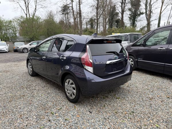 Toyota Aqua 2015 384092182