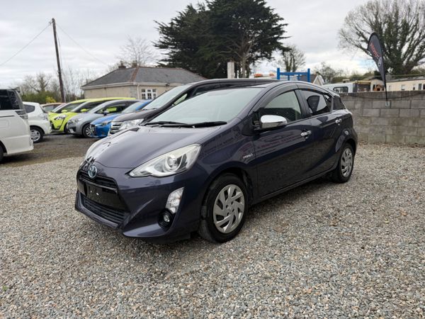 Toyota Aqua 2015 384092184