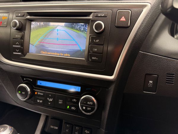 Toyota Auris 2015 1.4 Diesel 384095728