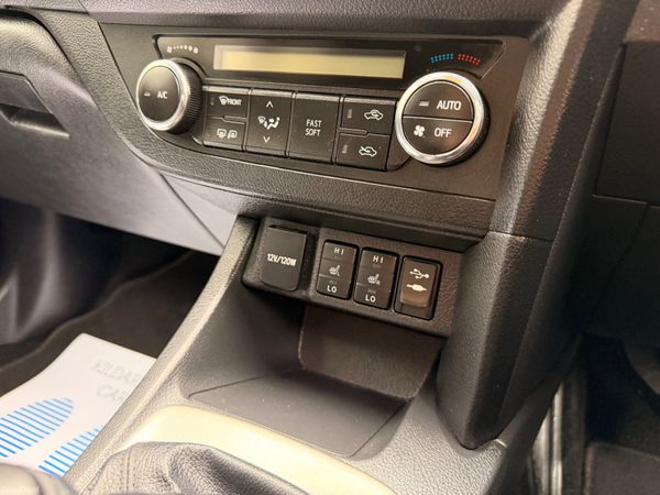 Toyota Auris 2015 1.4 Diesel 384095730