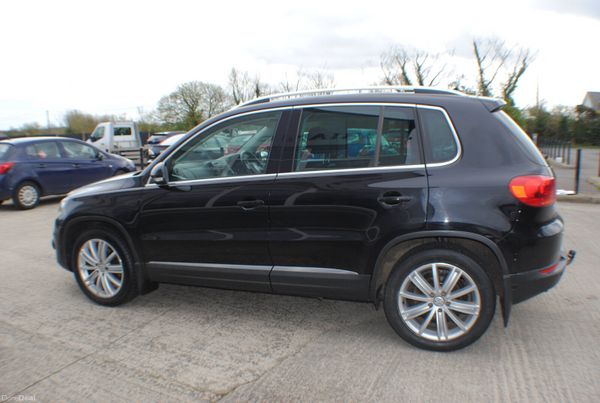 Volkswagen Tiguan 2015 2.0 TDI 5DR SUV 384004506