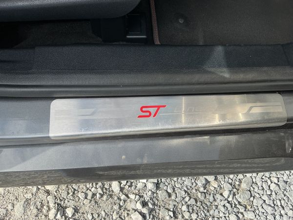 2019 FORD ECOSPORT PETROL ST-LINE LOW KMS 384144414