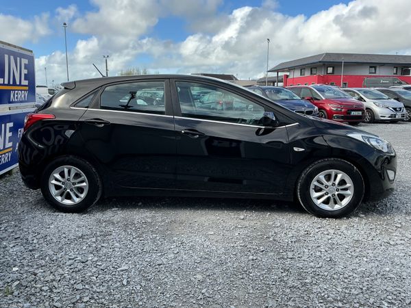 2015 HYUNDAI i30 1.6 DIESEL LOW MILEAGE SPOTLESS 384144576