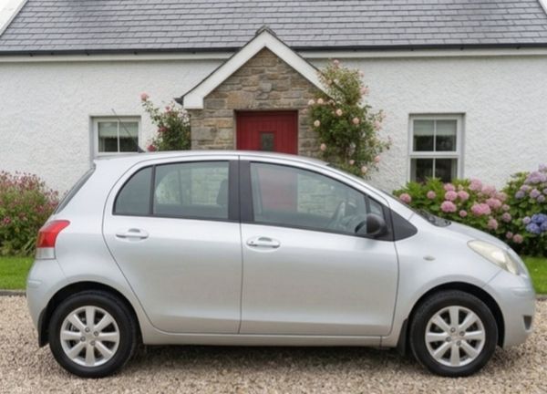 Stunning Toyota Yaris New  Low Mileage NCT 02/27 384147650