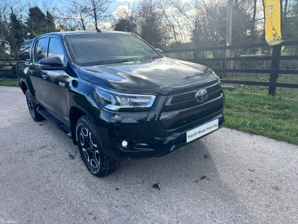 2021 Toyota Hilux Invincible Auto***** 384154564