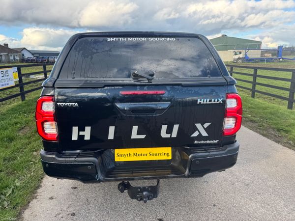 2021 Toyota Hilux Invincible Auto***** 384154578