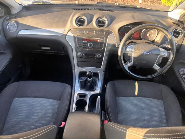 2011 Ford Mondeo 384162908