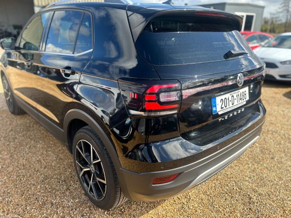 Volkswagen T-Cross style 384163426