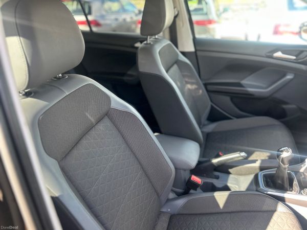 Volkswagen T-Cross style 384163432