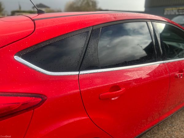 Ford Focus titanium 384163674