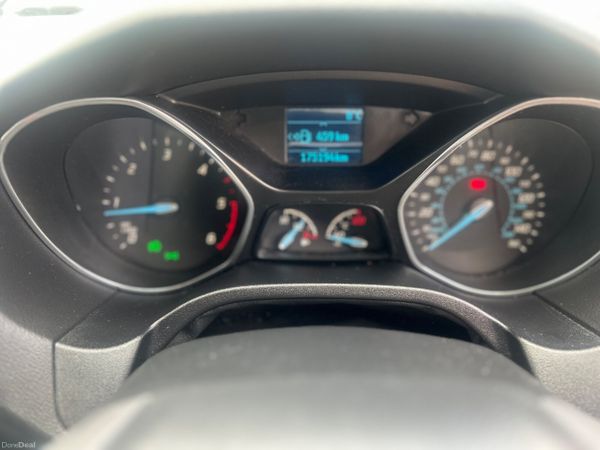 Ford Focus titanium 384163678