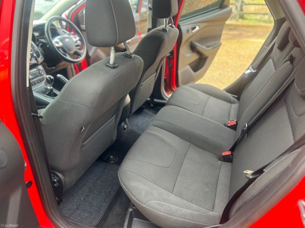 Ford Focus titanium 384163680