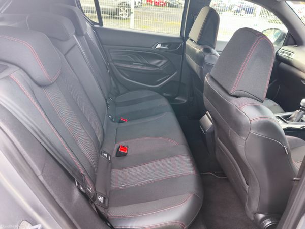 Peugeot 308 1.6 BLUE HDI 120bhp GT Line 384171632