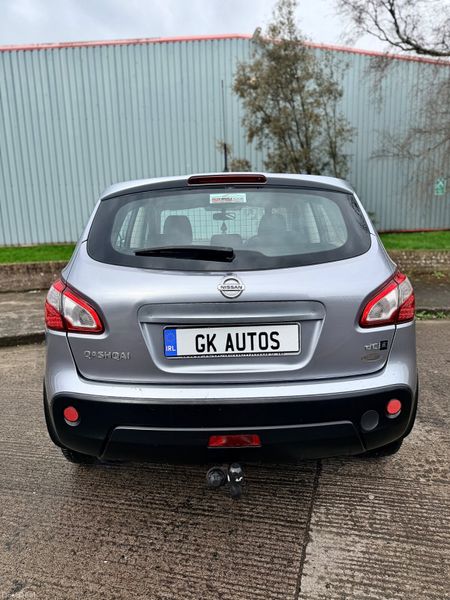 Nissan Qashqai 2012 384172216