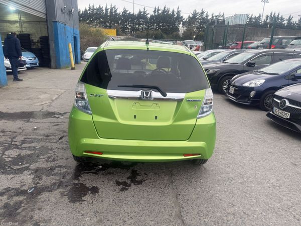 2012 Honda Fit Hybrid automatic 384181614