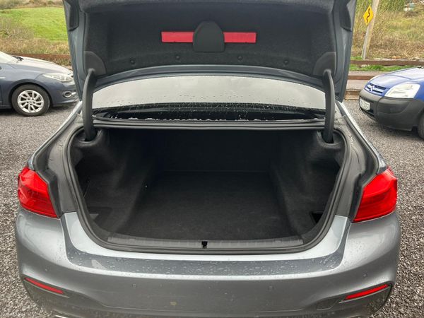 BMW 5-Series 2020 384188726