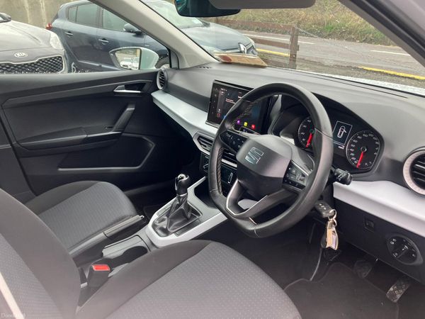 SEAT Arona 2023 384189446