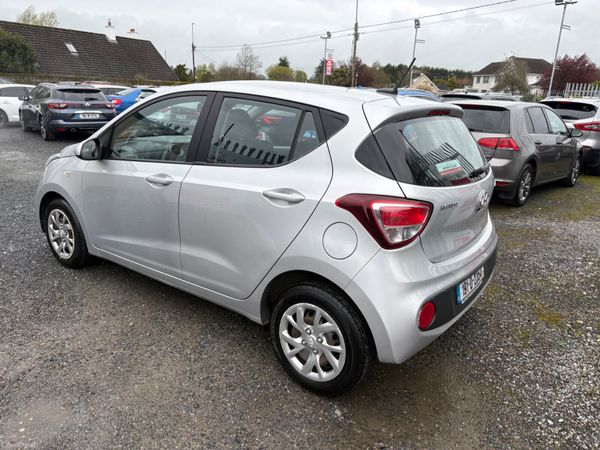 2019 Hyundai i10 Deluxe 384193666
