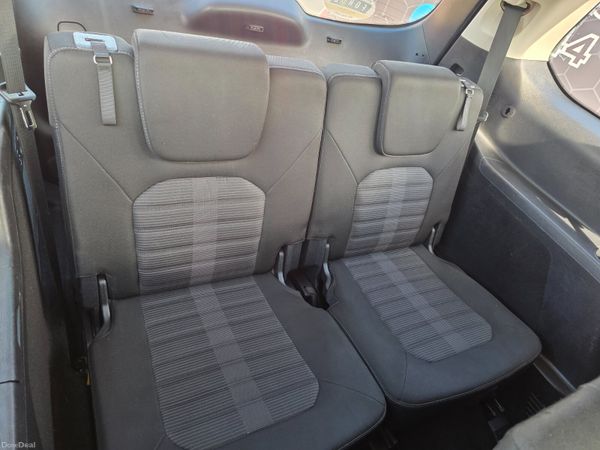 Ford Galaxy 2018 384107742