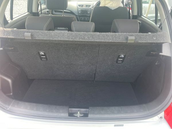 Suzuki Swift 2014 384108982