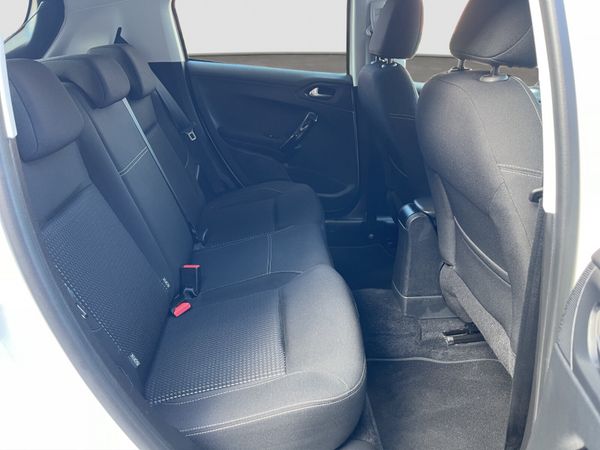 2020 PEUGEOT  208 ALLURE FAN  EDITION 1.2 AUTO 384113700