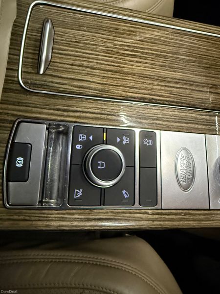 181 Land Rover Range Rover Vogue HSE 3Ltr D 384130080