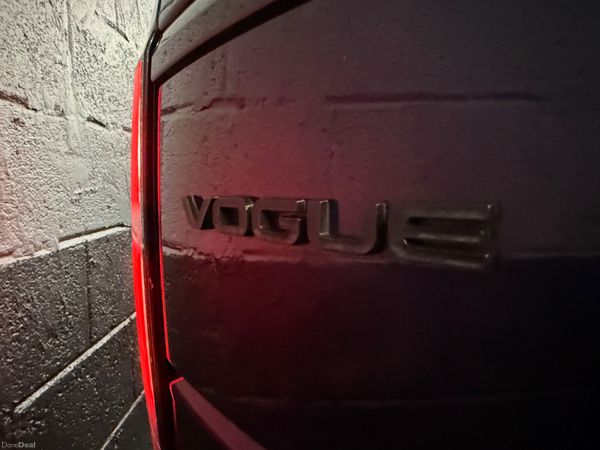 181 Land Rover Range Rover Vogue HSE 3Ltr D 384130198