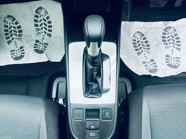 Honda Fit 2020 1.5 HYBRID AUTO  43000 K KM ONLY 384294104