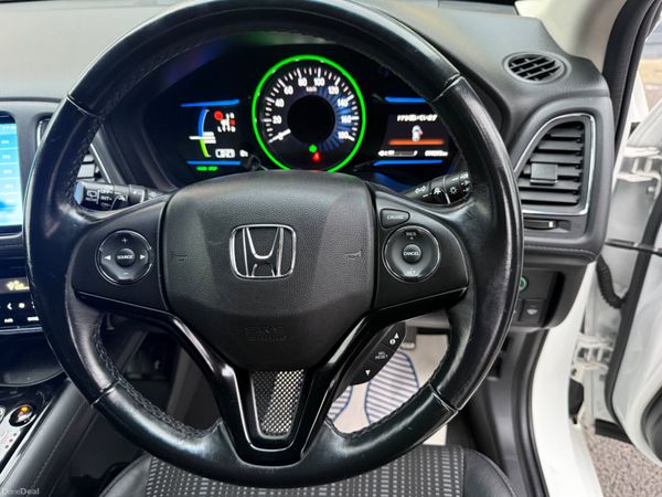 2015 Honda Vezel 1.5 Hybrid Automatic 384226322