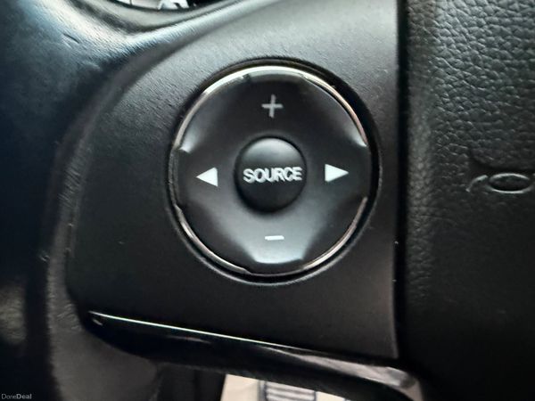 2015 Honda Vezel 1.5 Hybrid Automatic 384226334