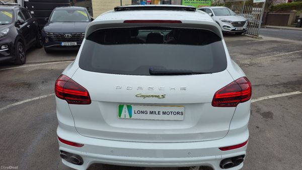 Porsche Cayenne hybrid S 416 BHP AA APPROVED 384229184