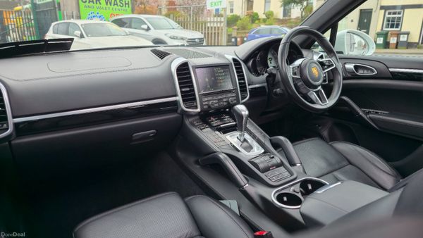 Porsche Cayenne hybrid S 416 BHP AA APPROVED 384229194