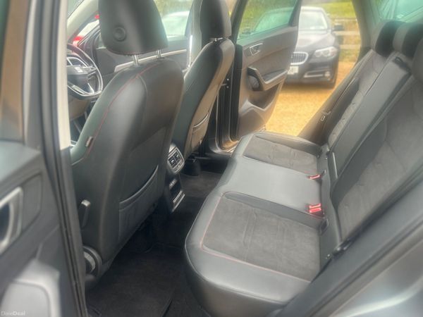 SEAT ATECA FR 384355392