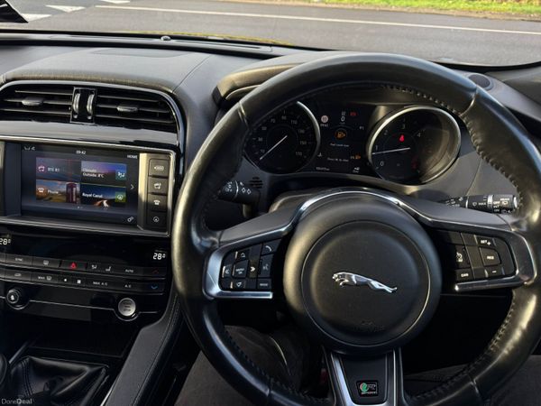 2017 Jaguar F-Pace 2.0 Diesel R-Sport RWD 384363634