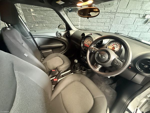 2014 Mini Cooper Countryman 1.6D **1 Owner** 384381460