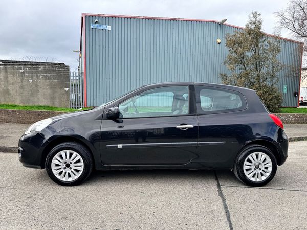 Renault Clio 1.2 nct 08/27 384328394