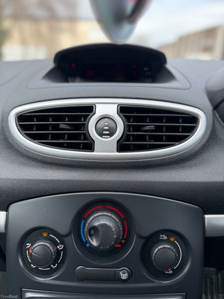 Renault Clio 1.2 nct 08/27 384328496