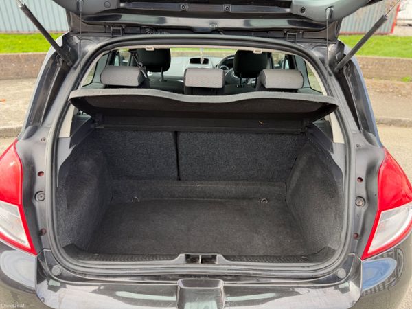 Renault Clio 1.2 nct 08/27 384328654