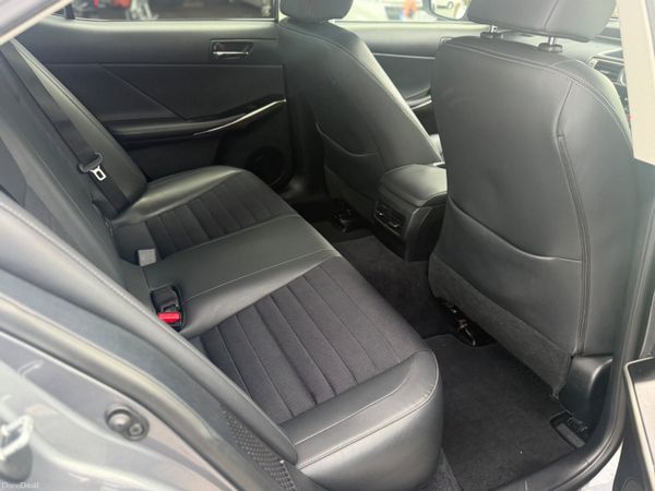 2013 Lexus IS 300H Hybrid Automatic 384440454