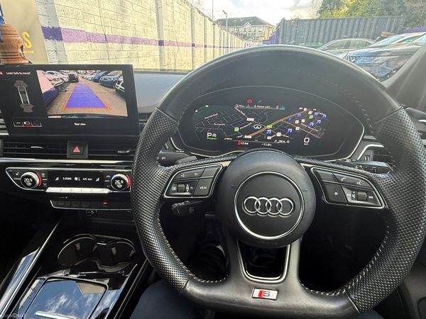 Audi A4 2019 384445122