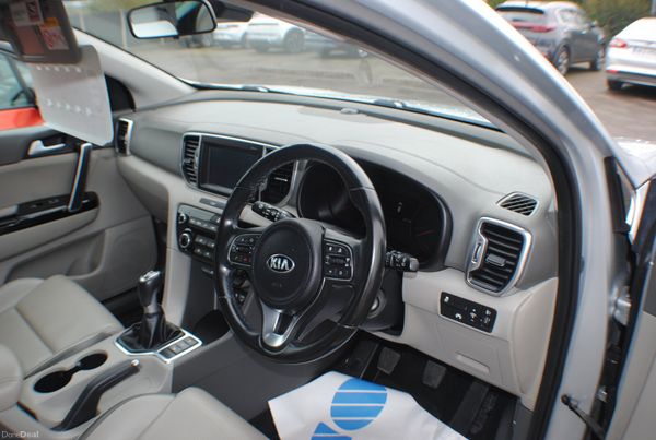 KIA SPORTAGE 1.7L PLATINUM SUV 2017 384446000