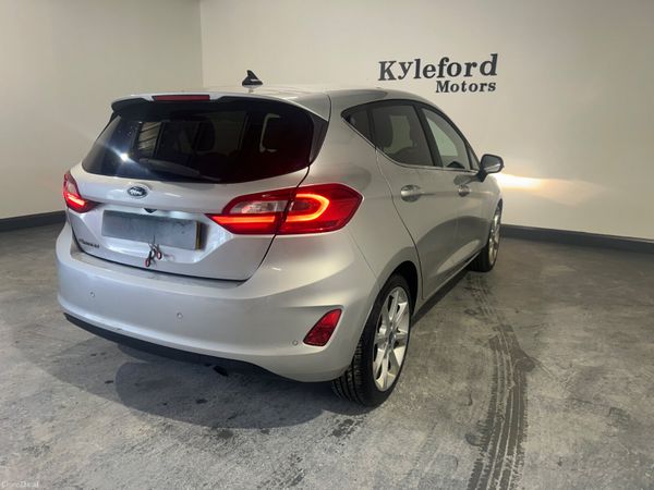 Ford Fiesta 2019 384453744