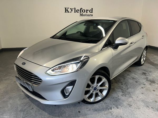 Ford Fiesta 2019 384453706
