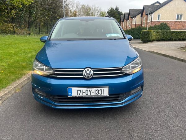 Volkswagen Touran 2017 (04/27,TAX09/26) 384455306